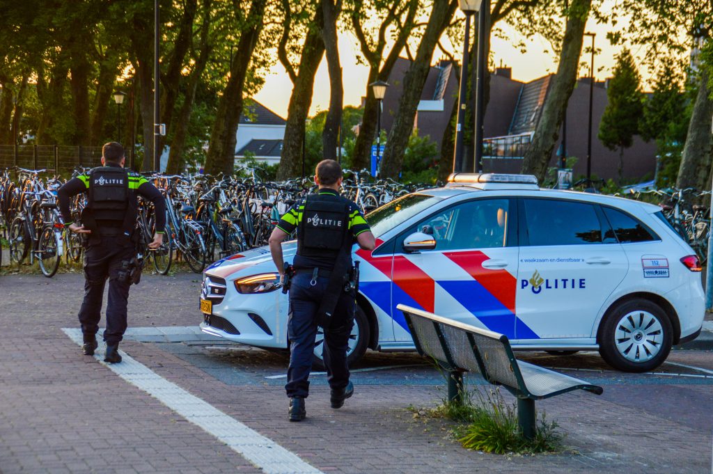 15-jarige Maassluizer En 14-jarige Vlaardinger Opgepakt Na Beroving Met ...